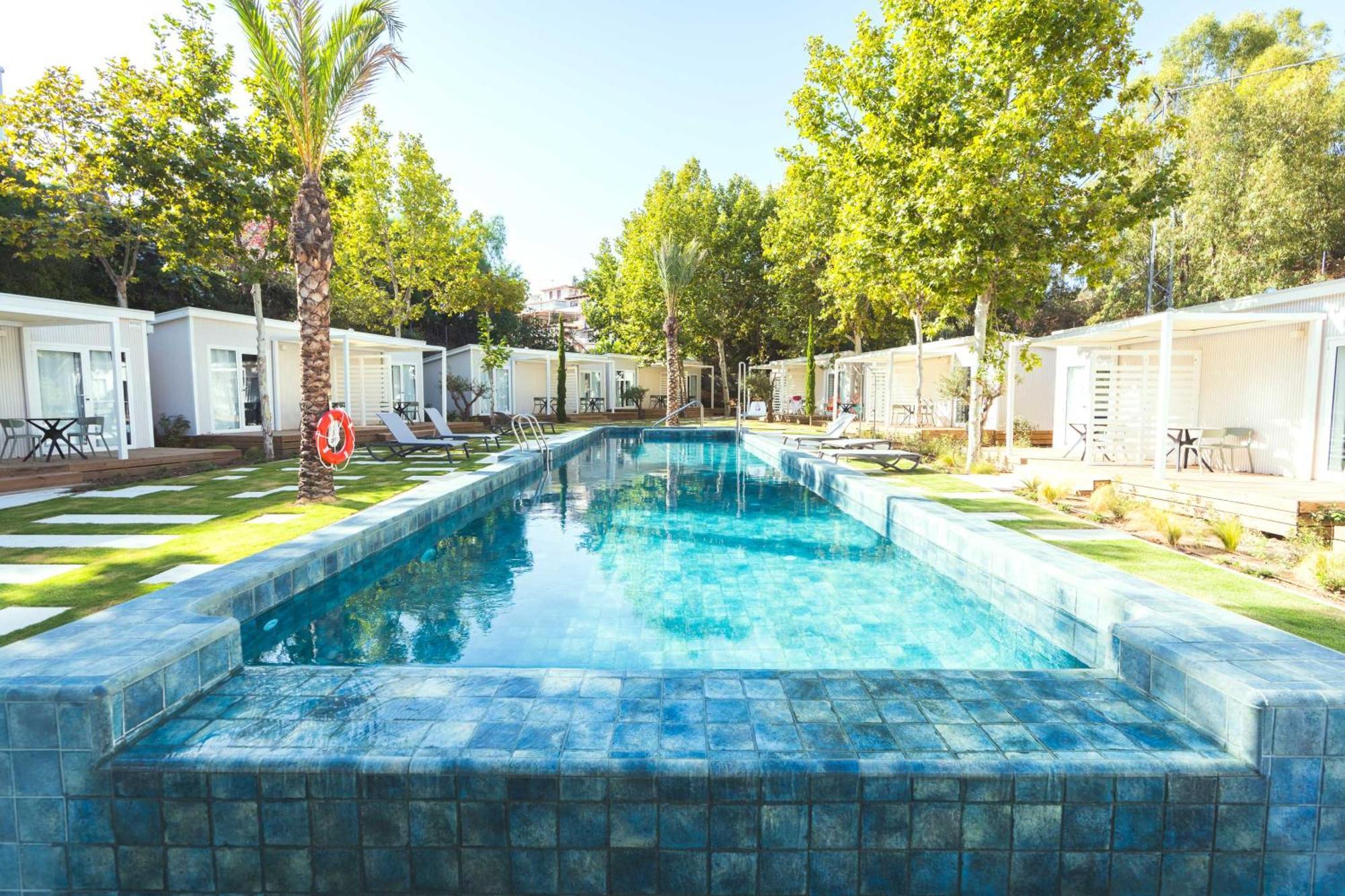 Costa Del Sol Glamping Village フエンヒロラ エクステリア 写真