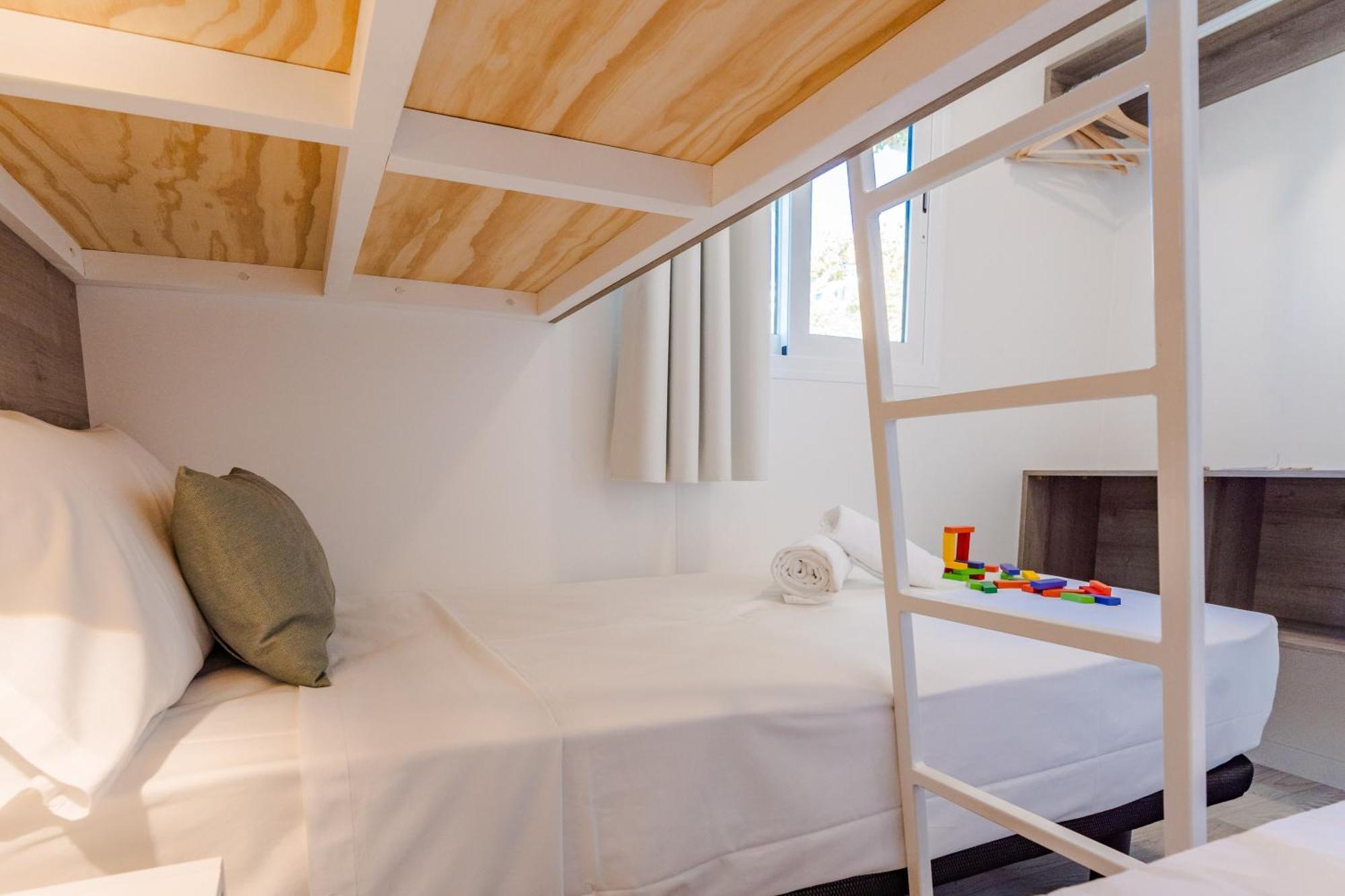 Costa Del Sol Glamping Village フエンヒロラ エクステリア 写真