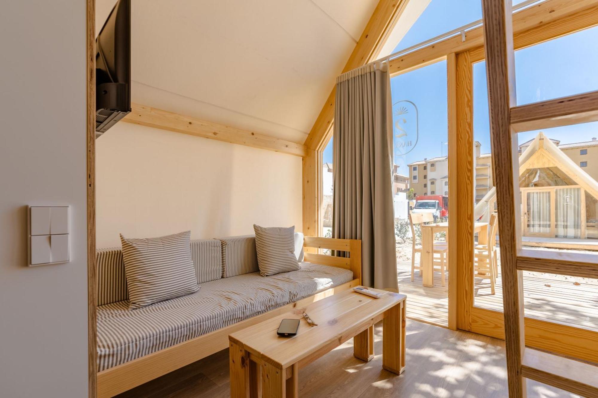 Costa Del Sol Glamping Village フエンヒロラ エクステリア 写真