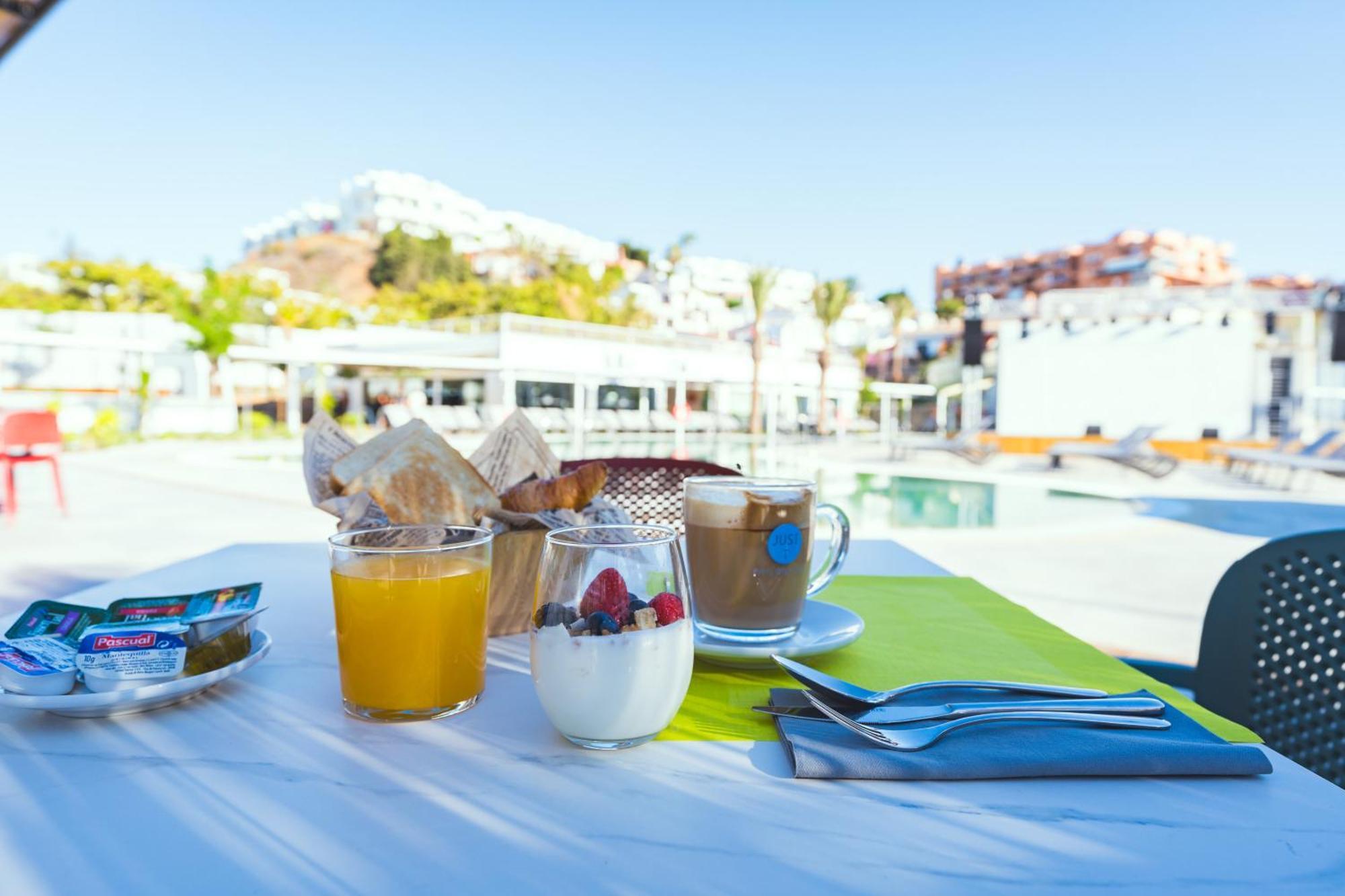 Costa Del Sol Glamping Village フエンヒロラ エクステリア 写真