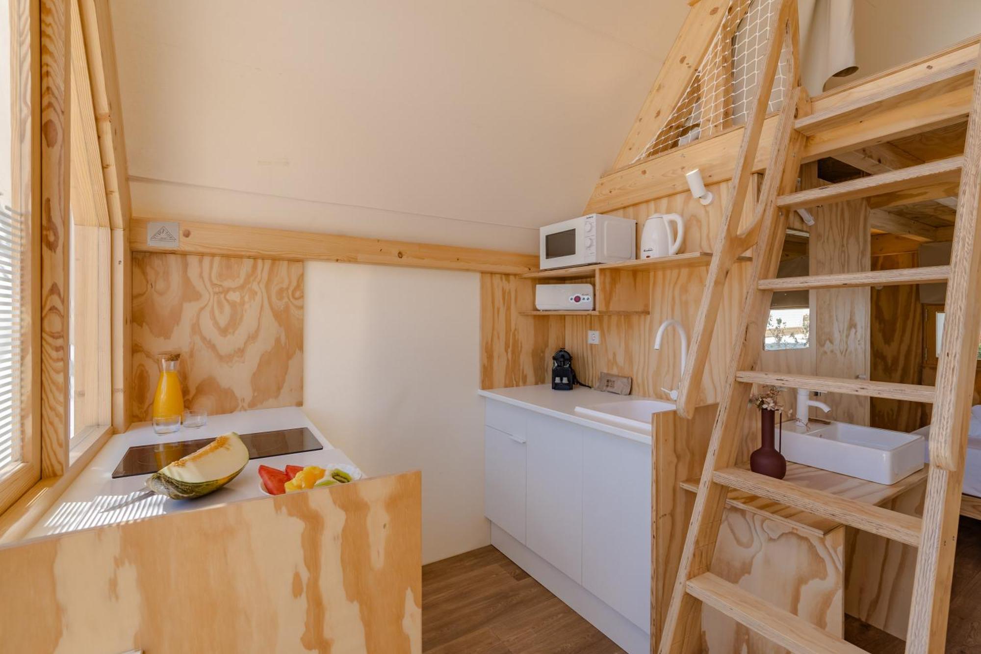 Costa Del Sol Glamping Village フエンヒロラ エクステリア 写真