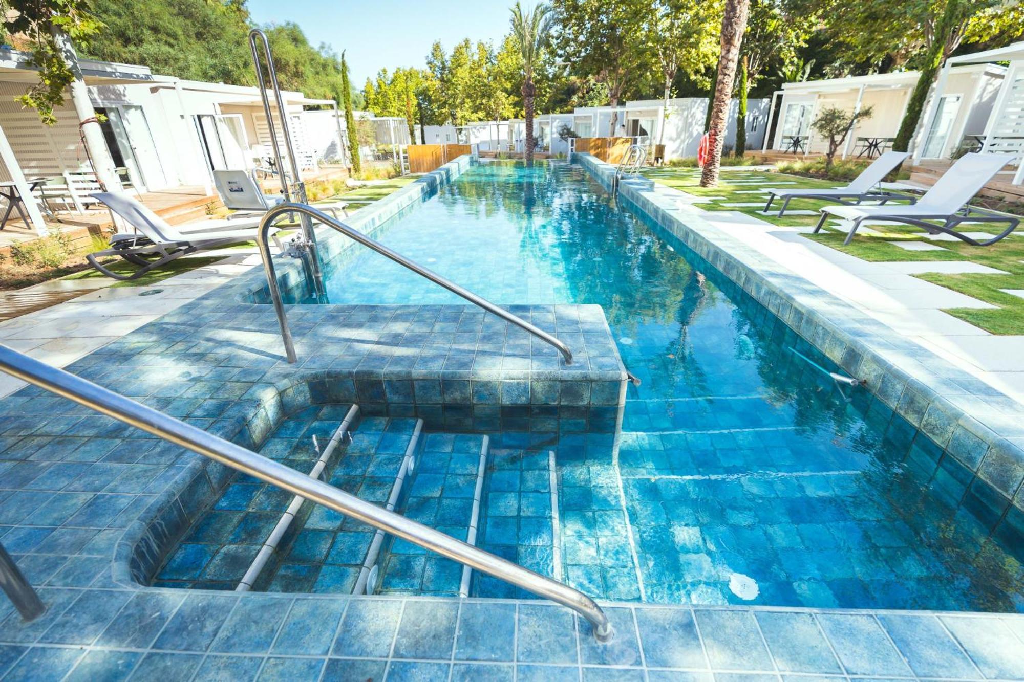 Costa Del Sol Glamping Village フエンヒロラ エクステリア 写真